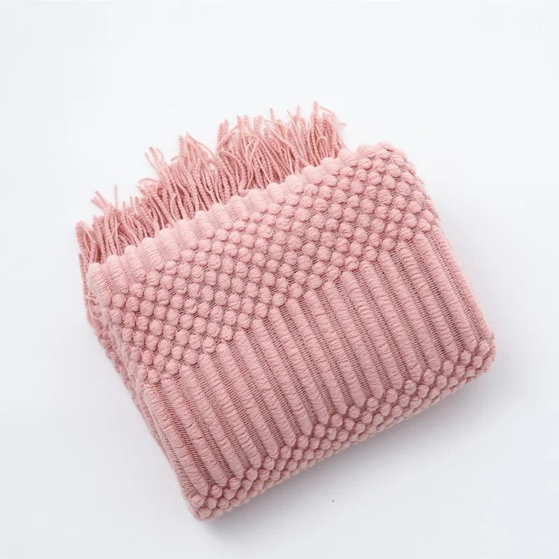Knitted Blanket with a Cozy Farmhouse Touch