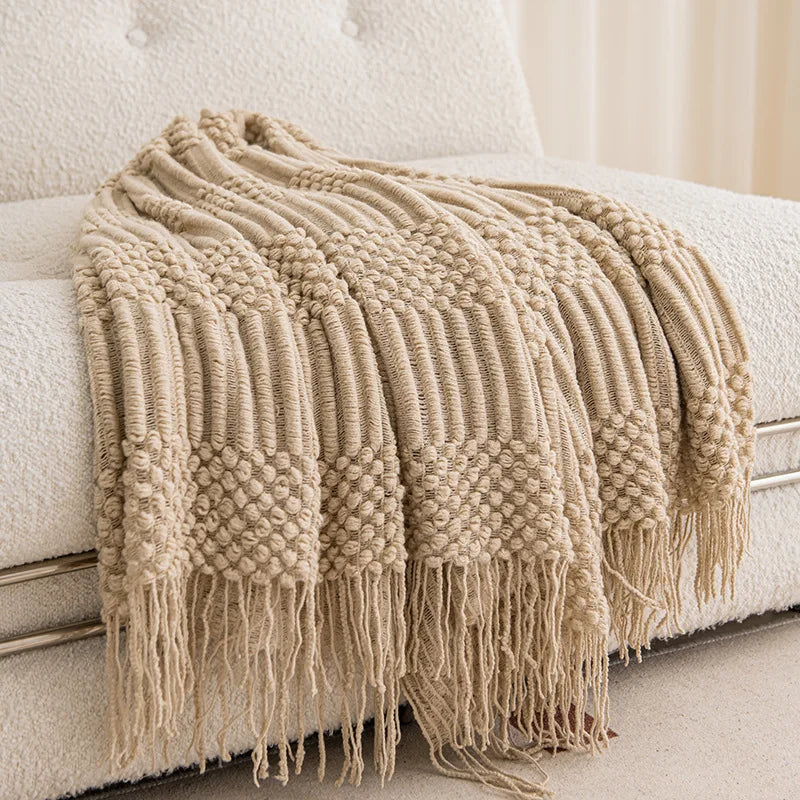 Knitted Blanket with a Cozy Farmhouse Touch