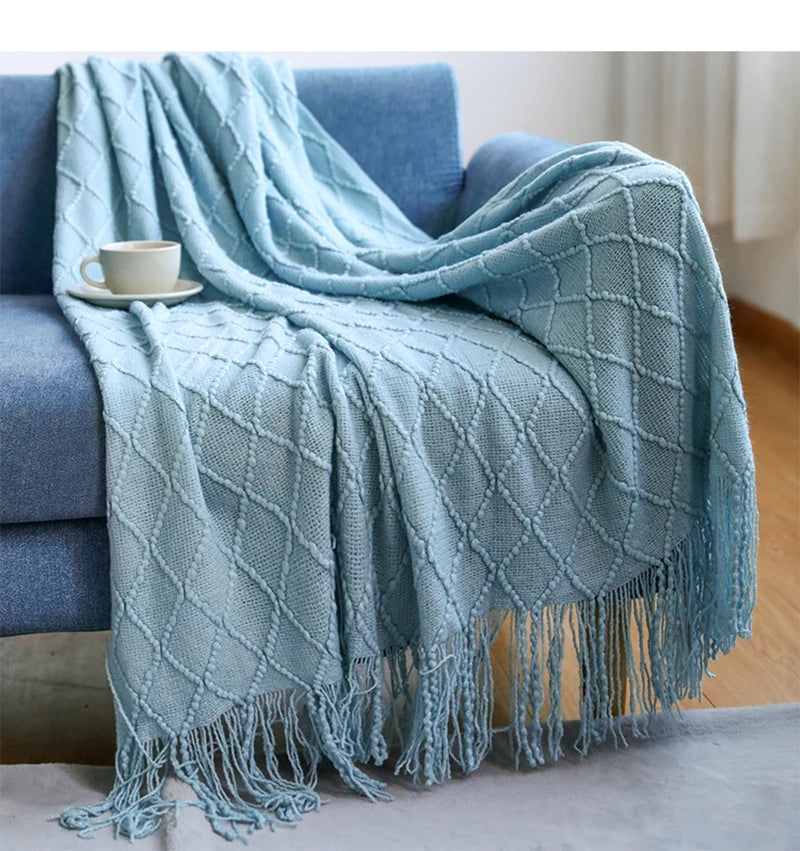 Knitted Blanket with a Cozy Farmhouse Touch