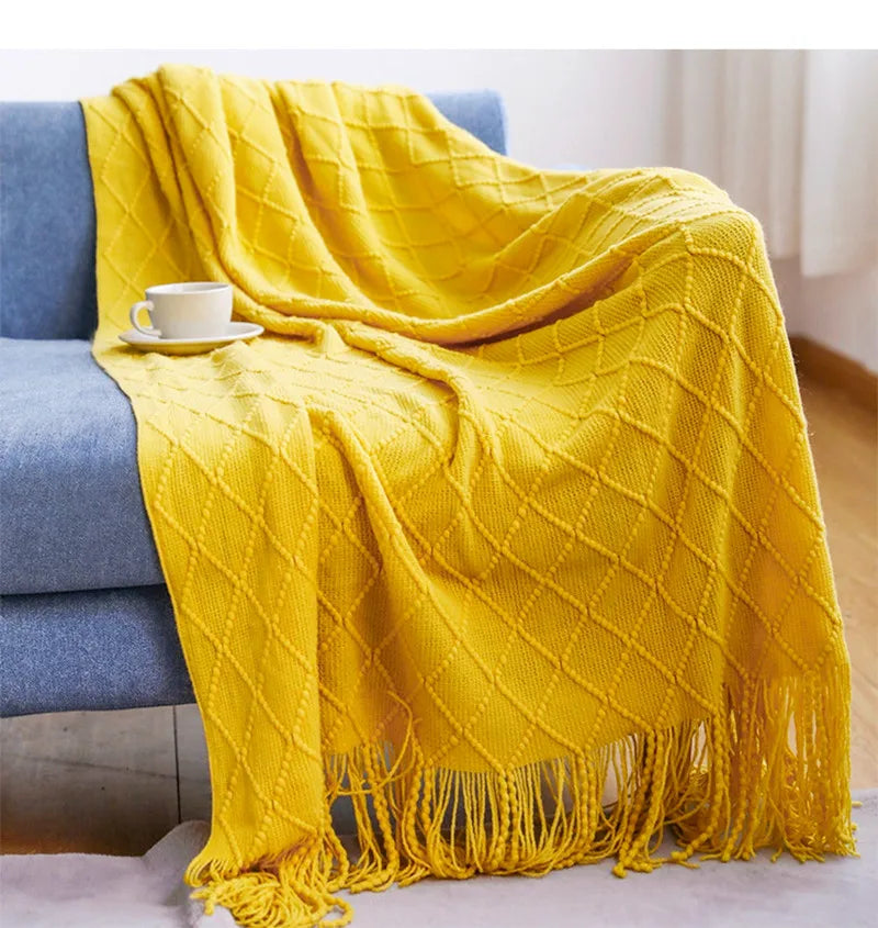 Knitted Blanket with a Cozy Farmhouse Touch