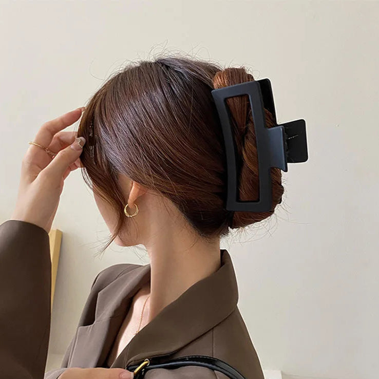 Square Jaw Clip