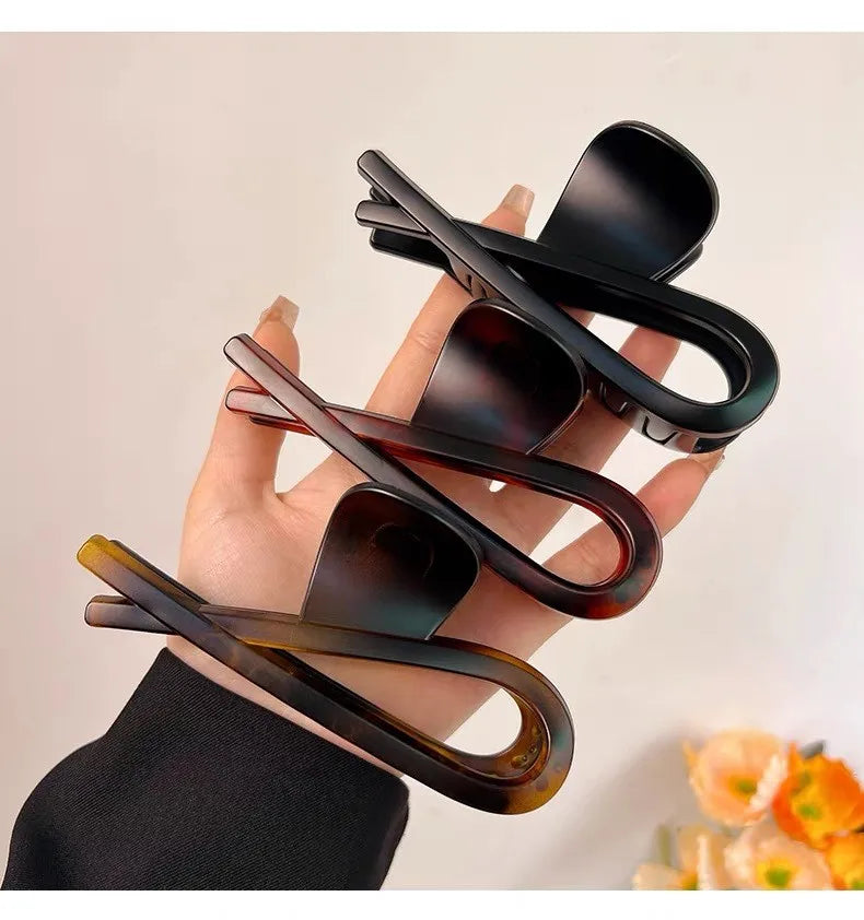 Classic Crab Claw Hair Clip