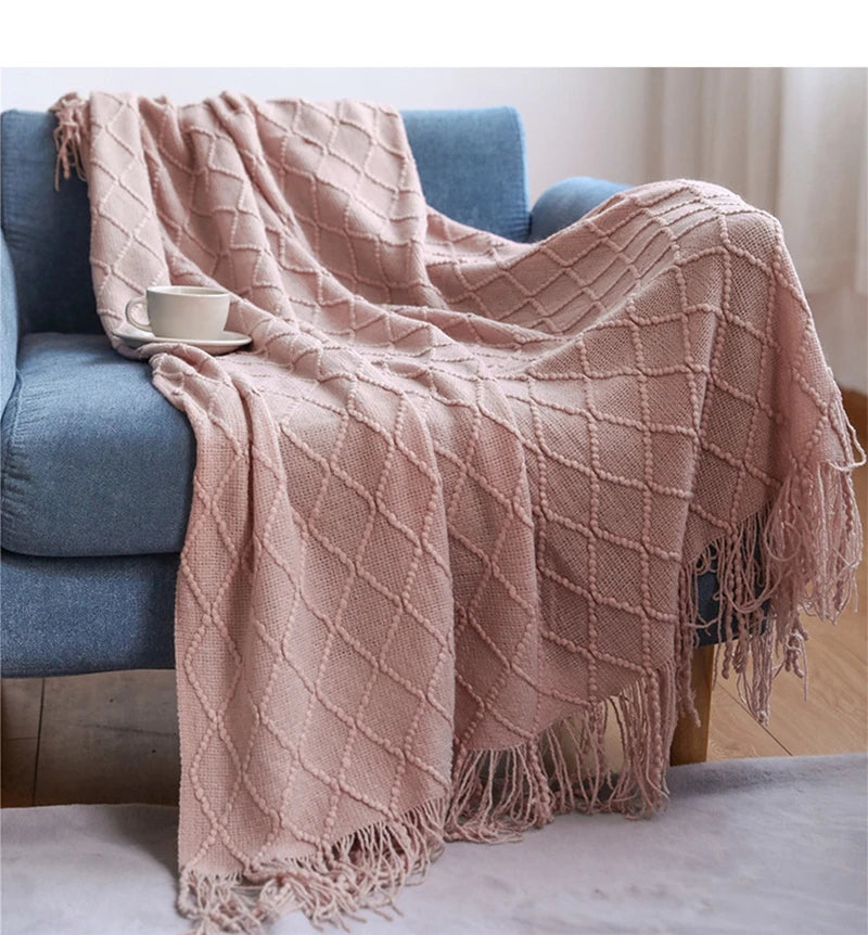 Knitted Blanket with a Cozy Farmhouse Touch