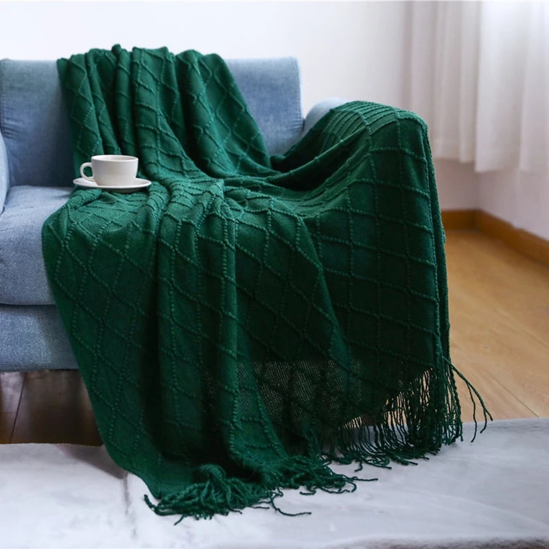 Knitted Blanket with a Cozy Farmhouse Touch