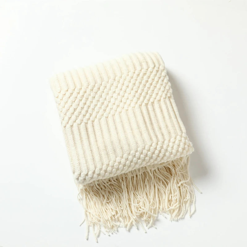 Knitted Blanket with a Cozy Farmhouse Touch