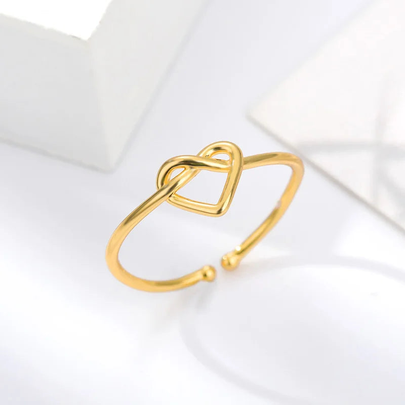 Elegant Gold Heart Ring