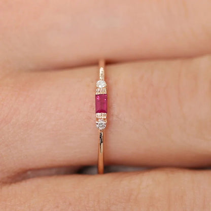Dainty Emerald Ring