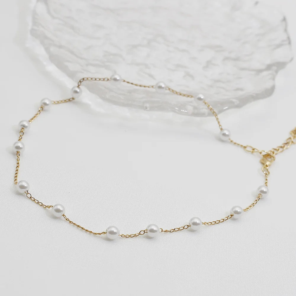 Delicate Pearl Collar Necklace