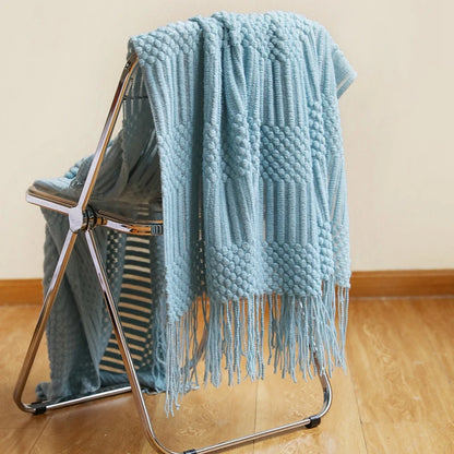 Knitted Blanket with a Cozy Farmhouse Touch