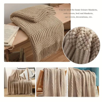 Knitted Blanket with a Cozy Farmhouse Touch
