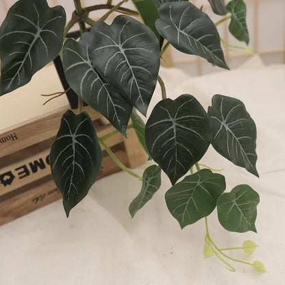 Palm Grove Leaf Display