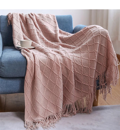Knitted Blanket with a Cozy Farmhouse Touch