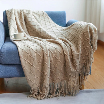 Knitted White Throw Blanket for Cozy Spaces